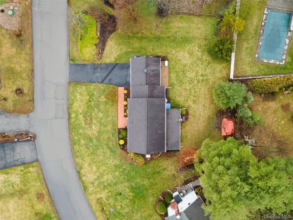 view of a backyard