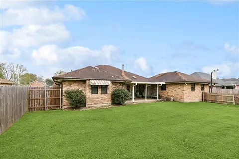 $399,900 | 3404 Lake Des Allemands Drive, Harvey, LA 70058