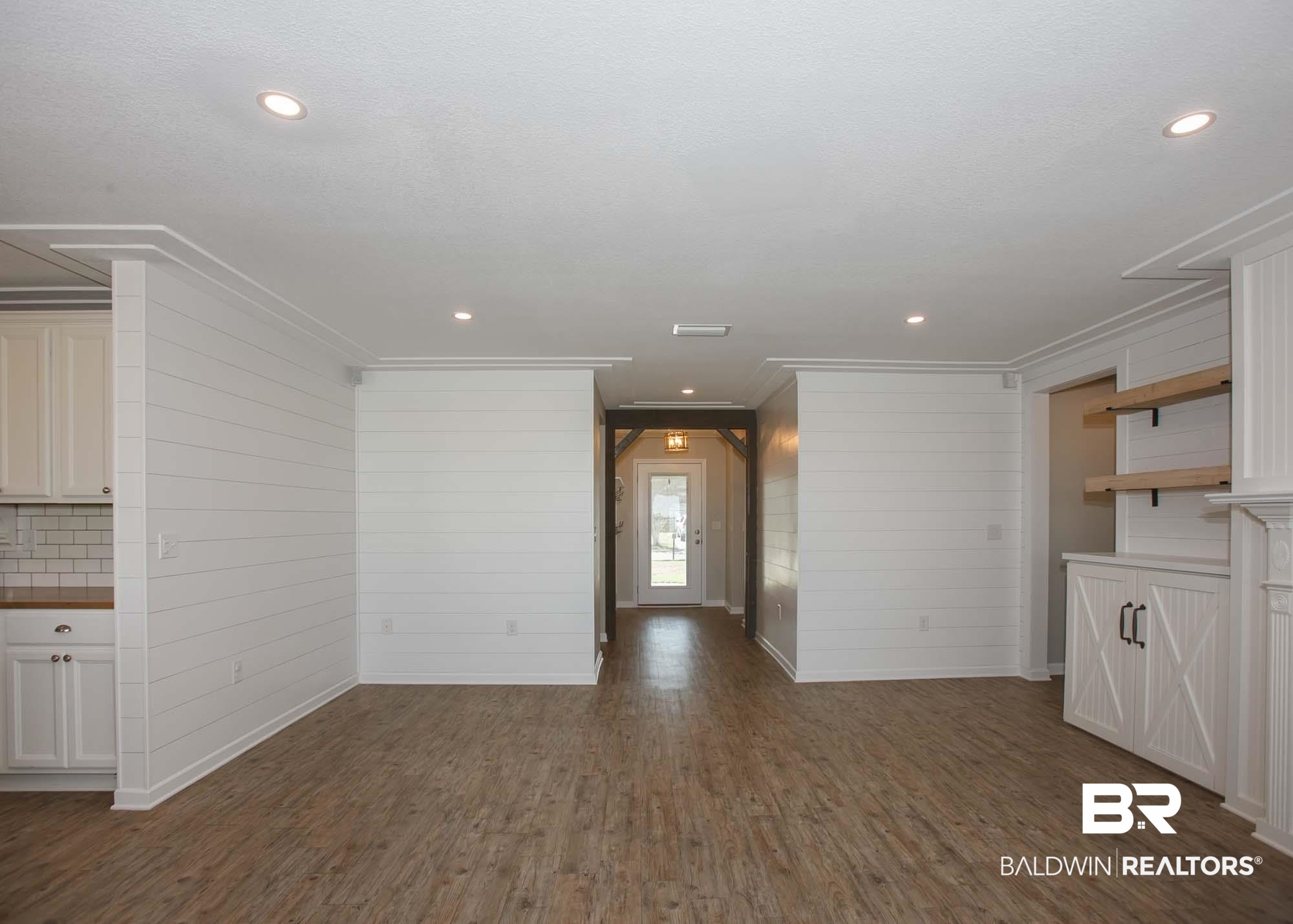 6882 Crimson Ridge Street Gulf Shores, AL 36542 - Photo 15 of 50 Living Room
