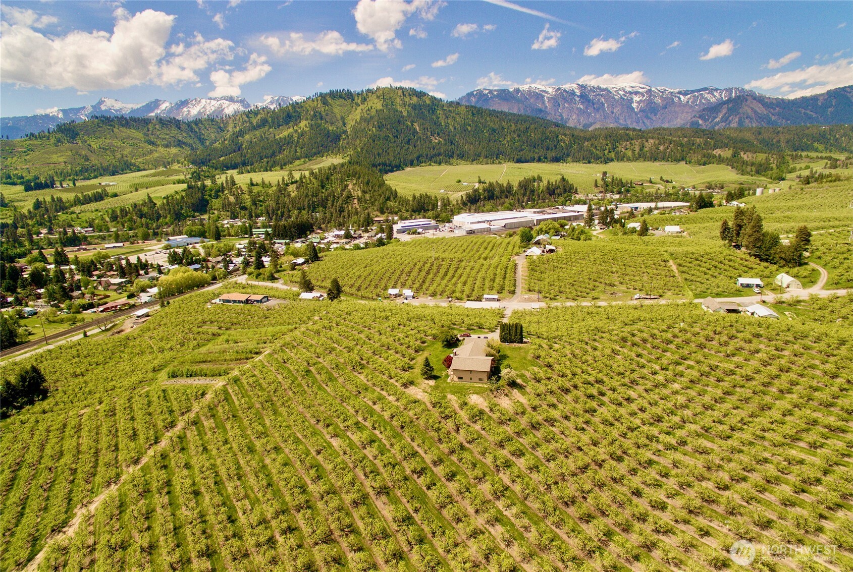 855 X Larson Road Peshastin, WA 98847 - Photo 6 of 13 a view of an ocean view