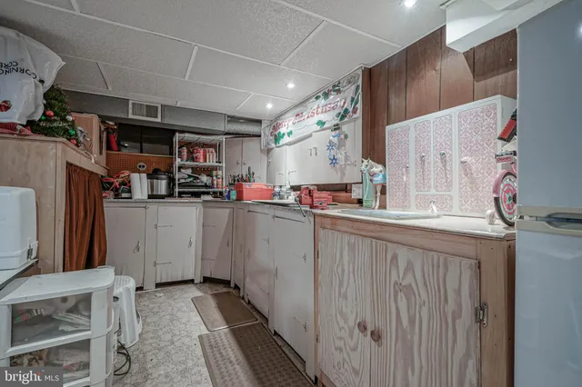 $250,000 | 323 Florence Boulevard, Williamstown, NJ 08094