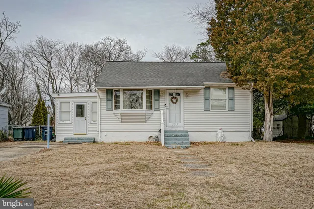 $250,000 | 323 Florence Boulevard, Williamstown, NJ 08094