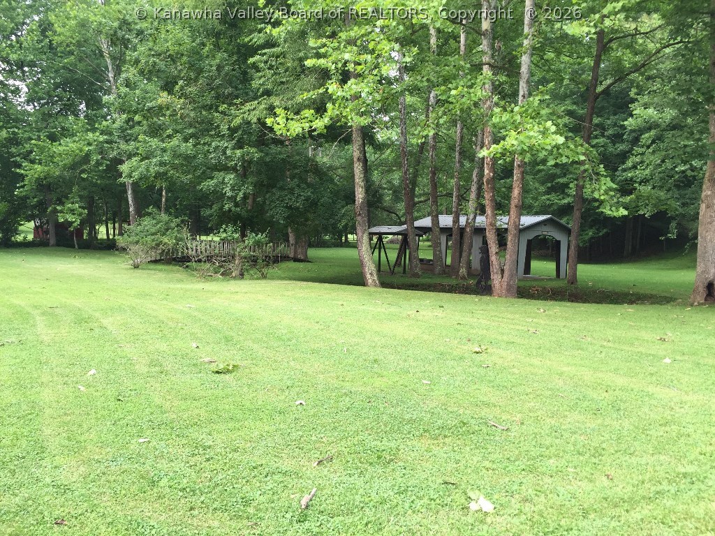 306 Fletcher Road Hurricane, WV 25526 - Photo 5 of 30 Gallery Image 5