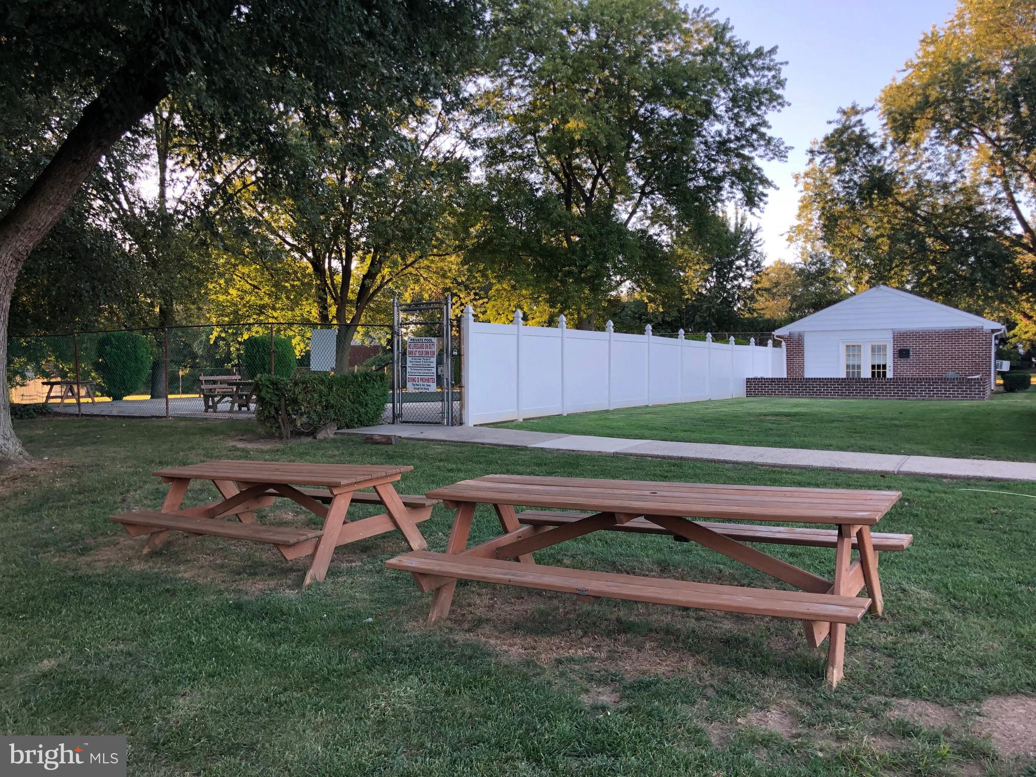 224 Pennell Road, Unit D4 Media, PA 19063 - Photo 17 of 23 Picnic Area