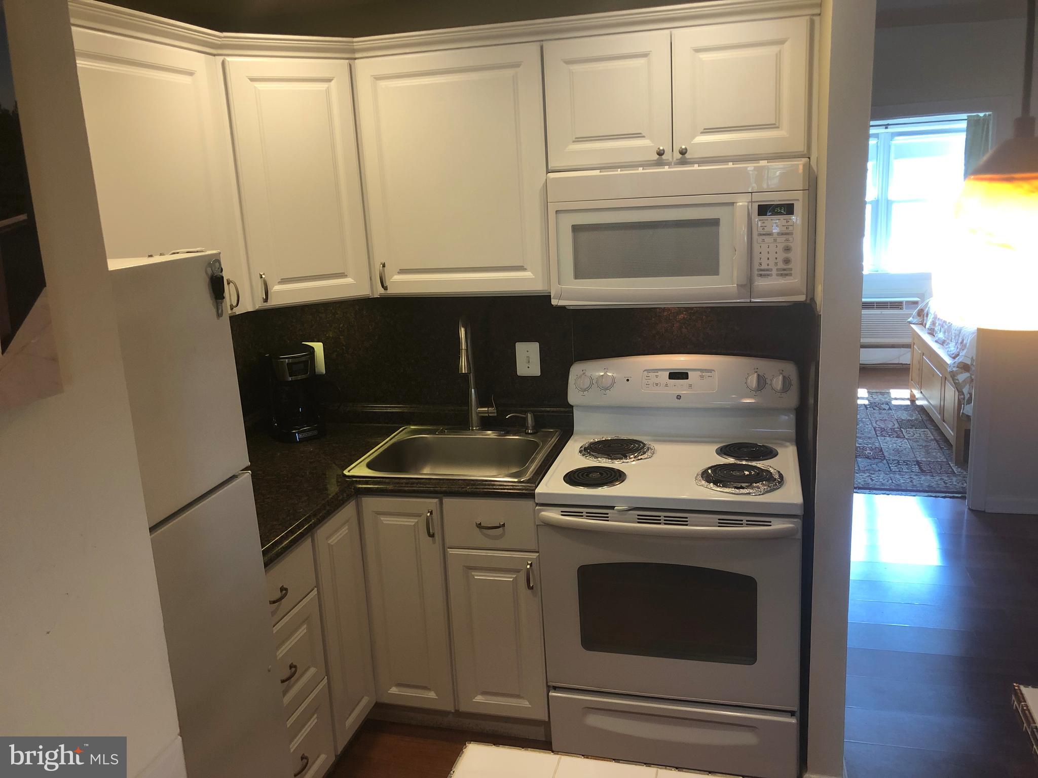 224 Pennell Road, Unit D4 Media, PA 19063 - Photo 8 of 23 Kitchen