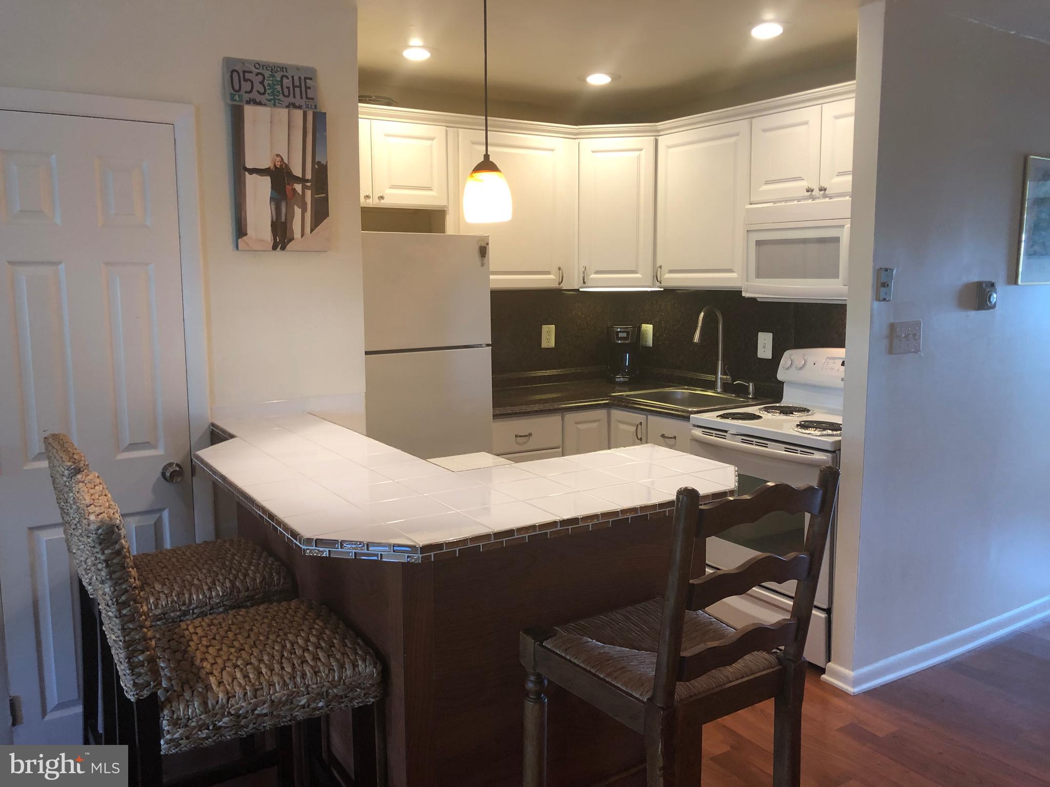 224 Pennell Road, Unit D4 Media, PA 19063 - Photo 9 of 23 Kitchen