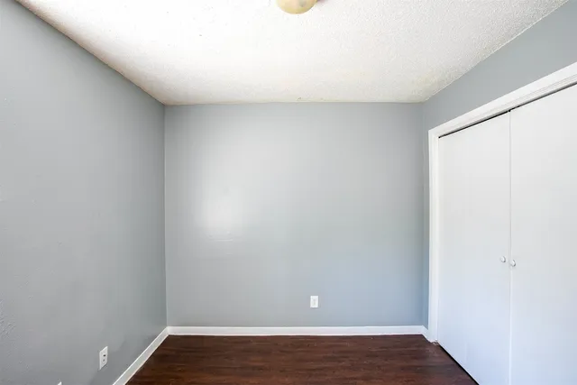 $1,100 | 2215 Mission Hill Drive, Unit 102, Austin, TX 78741