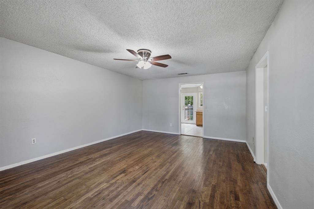 308 North Roe Street, Unit B White Settlement, TX 76108 - Photo 6 of 20
