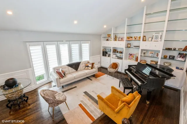 $1,499,000 | 756 Dumont Place, Valley Stream, NY 11581