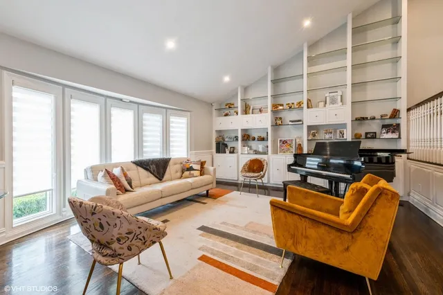 $1,499,000 | 756 Dumont Place, Valley Stream, NY 11581