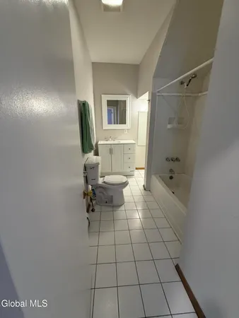 $2,750 | 38 State Street, Unit A, Saratoga Springs, NY 12866