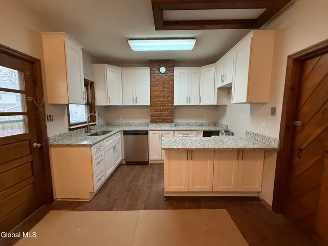 $2,875 | 38 State Street, Unit A, Saratoga Springs, NY 12866