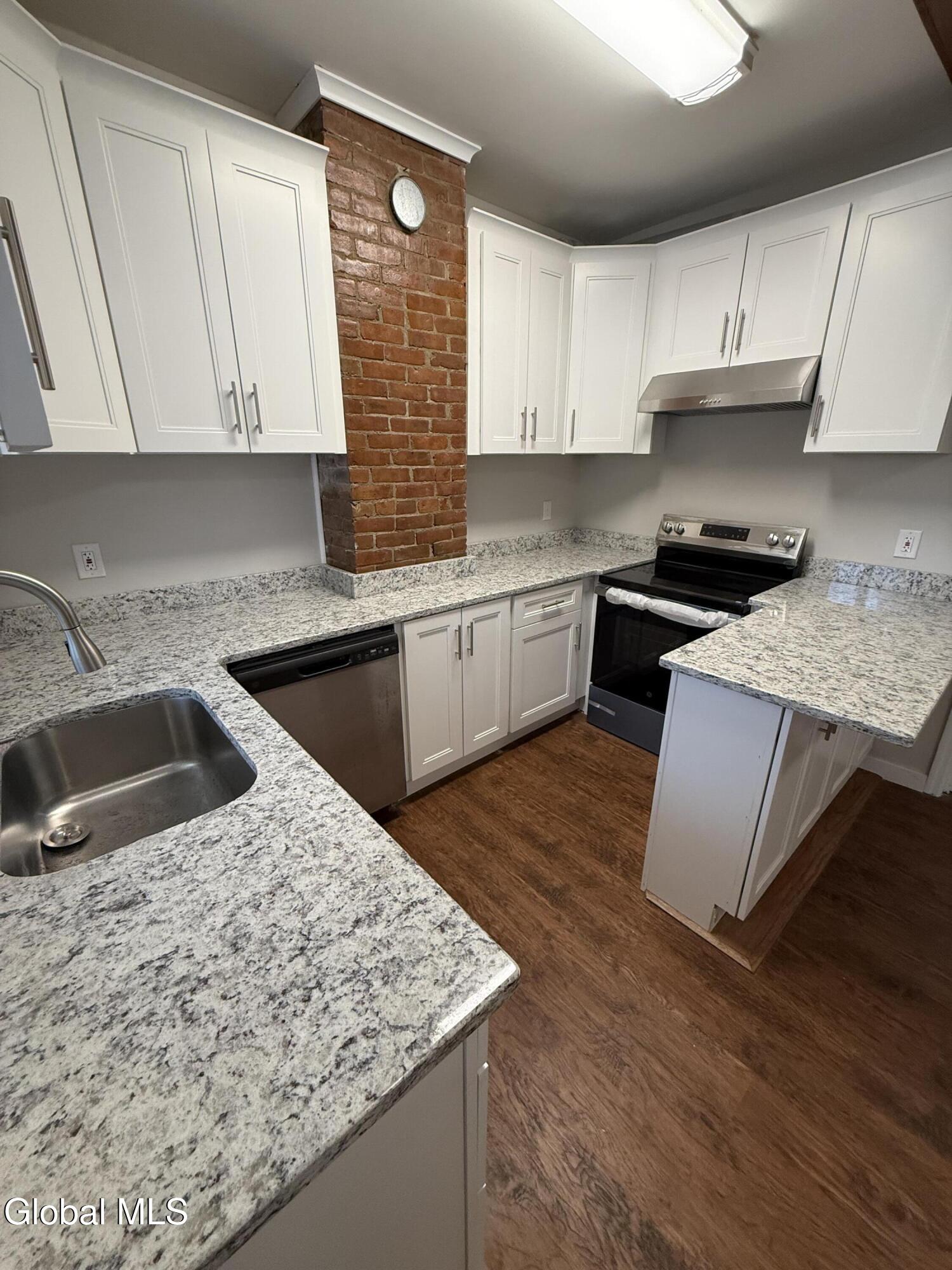 38 State Street, Unit A Saratoga Springs, NY 12866 - Photo 9 of 24 IMG_5755