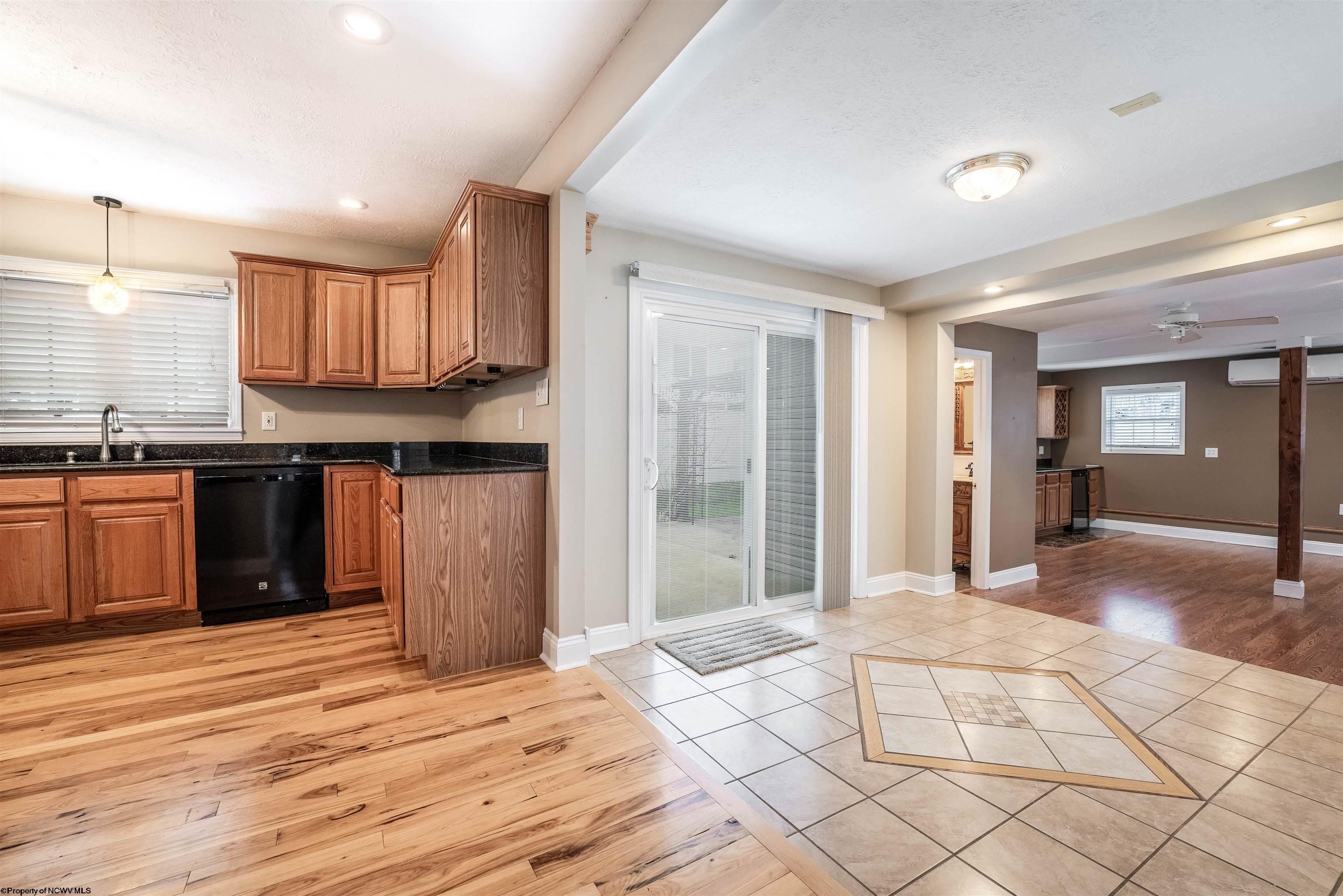 466 Sunset Beach Road Morgantown, WV 26508 - Photo 12 of 24 Gallery Image 12