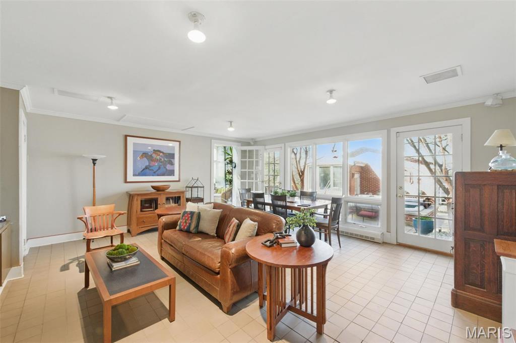 418 West Jackson Road St. Louis, MO 63119 - Photo 4 of 67 Gallery Image 4