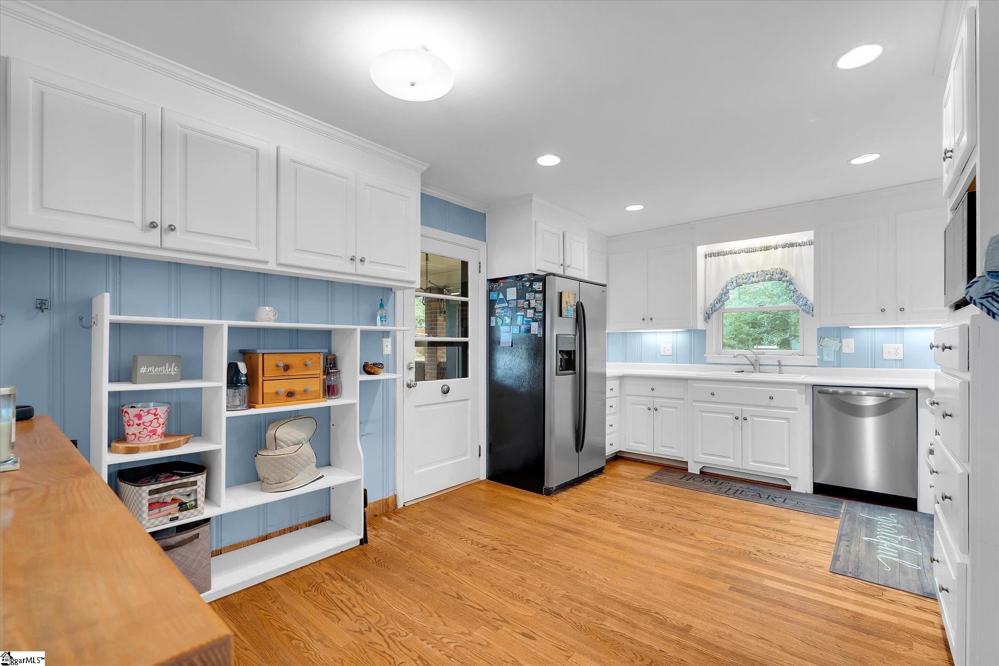 14 Watkins Bridge Road Greenville, SC 29617 - Photo 9 of 43