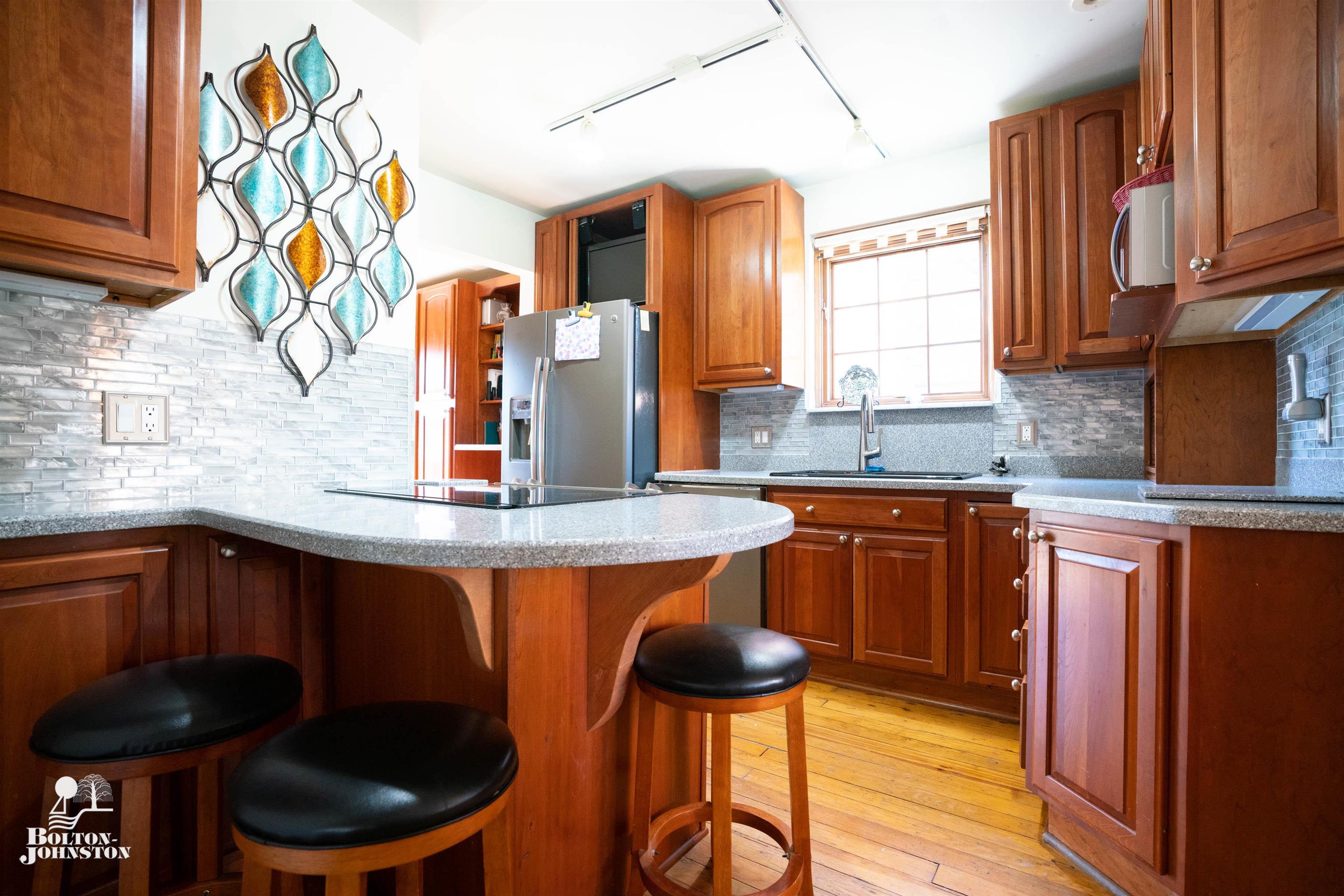 259 McMillan Road Grosse Pointe, MI 48236 - Photo 12 of 39 50105625-11.JPG