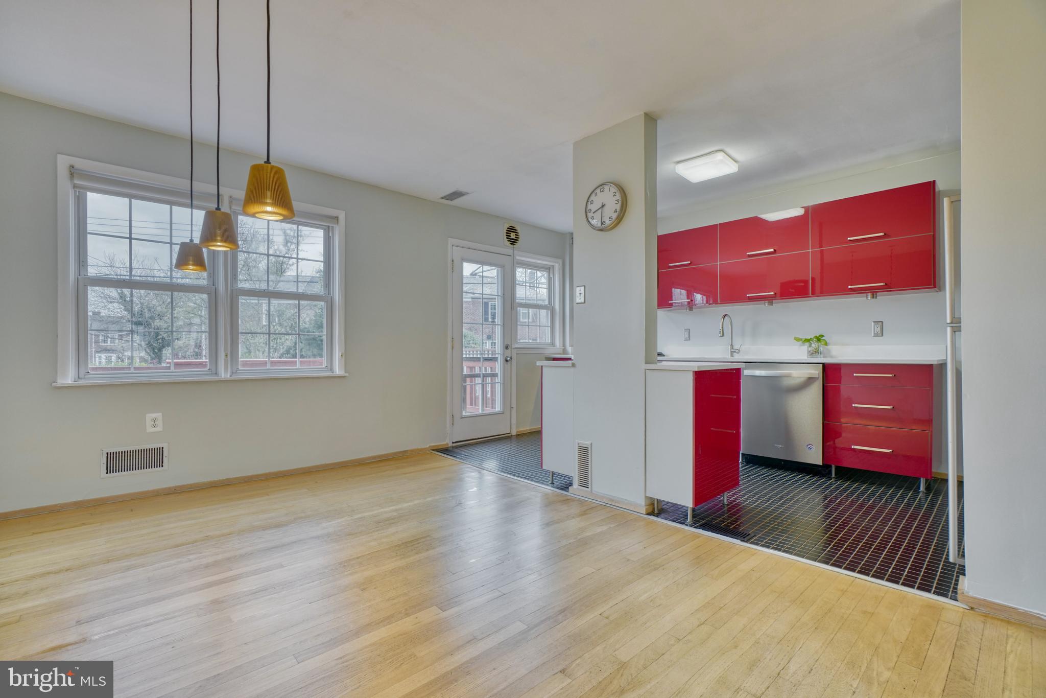250 Brandon Road Baltimore, MD 21212 - Photo 8 of 39