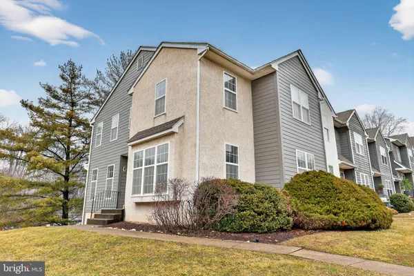 $289,900 | 189 Moria Place, Unit 189, Aston, PA 19014