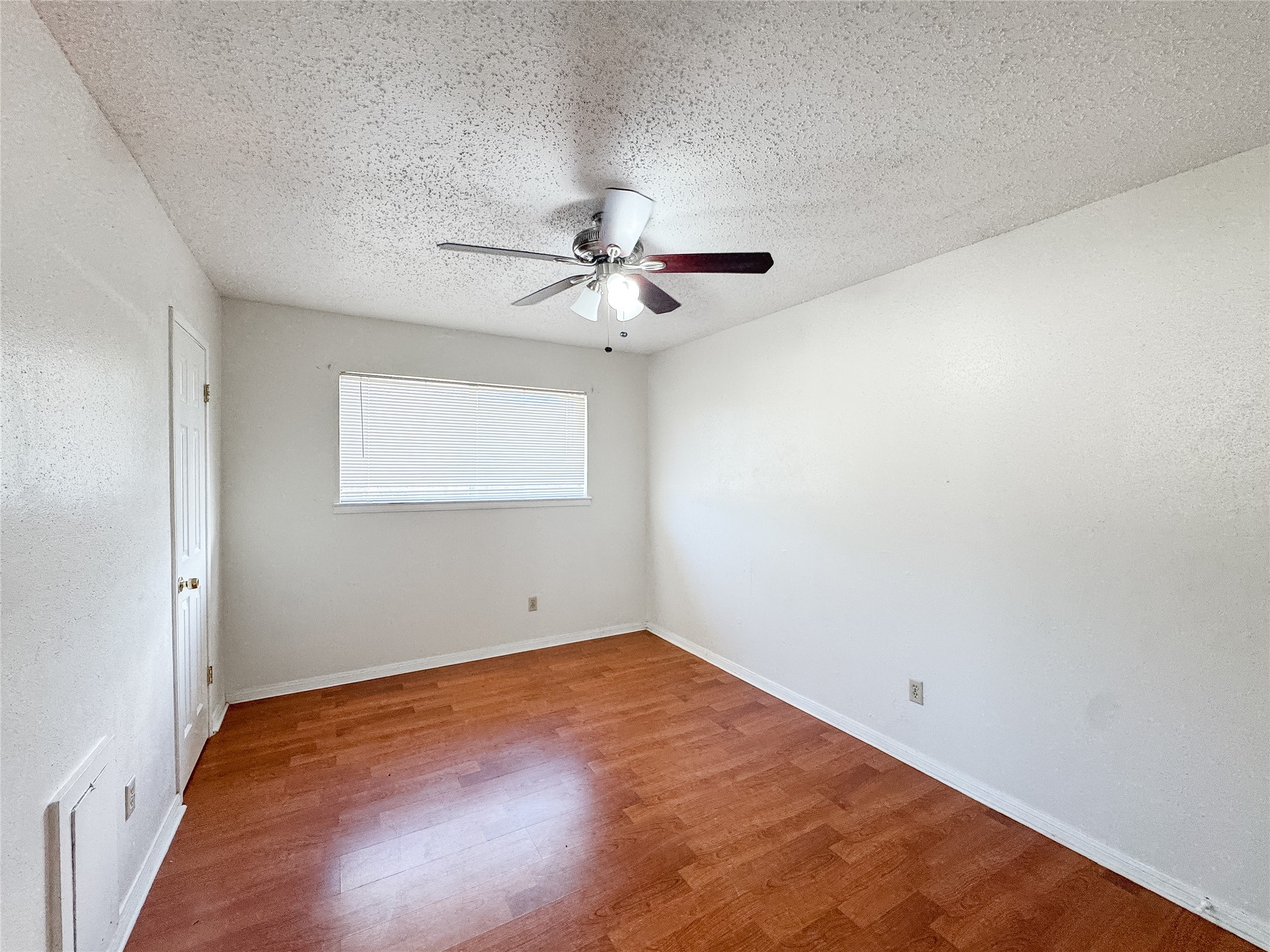 1727 Junker Street Rosenberg, TX 77471 - Photo 24 of 50 Primary Bedroom