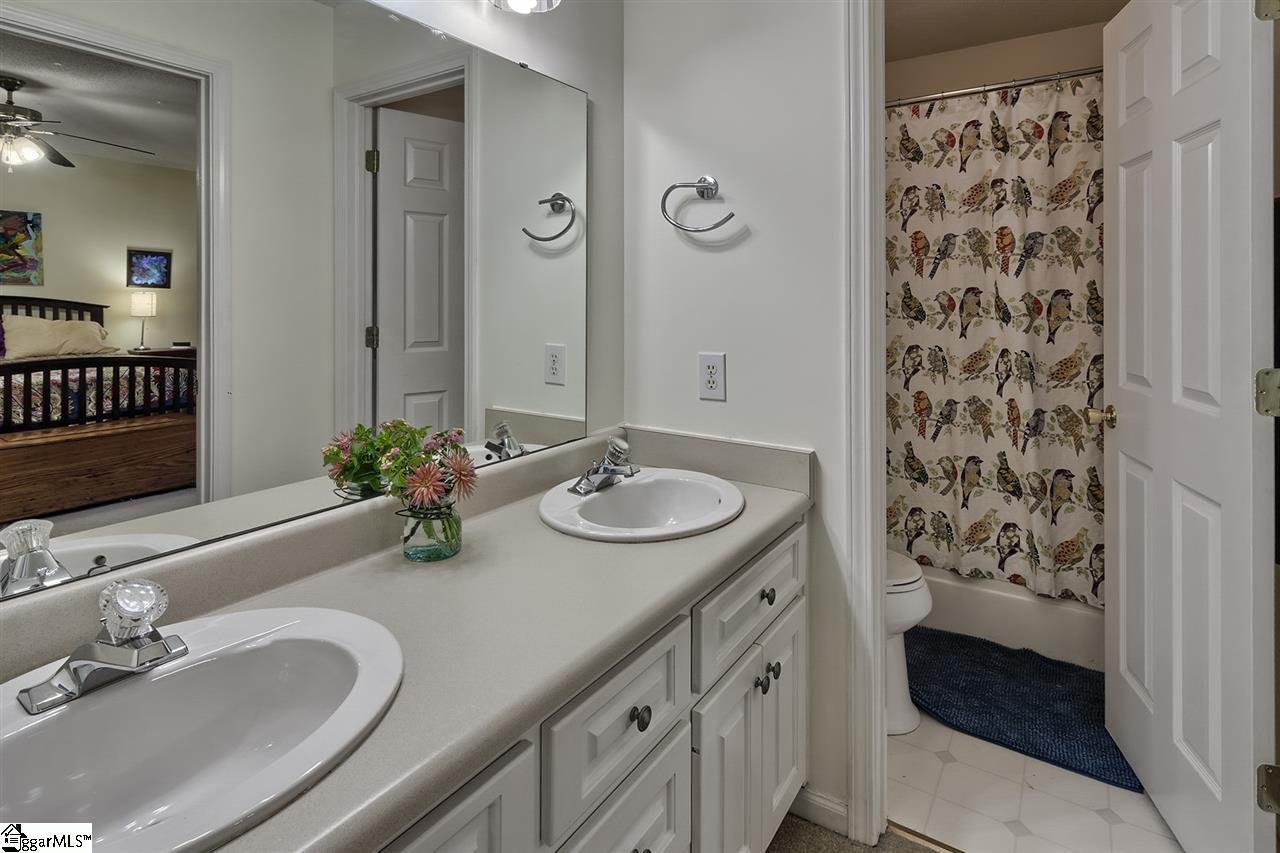 117 Hallmark Lane Easley, SC 29640 - Photo 20 of 36 Gallery Image 20