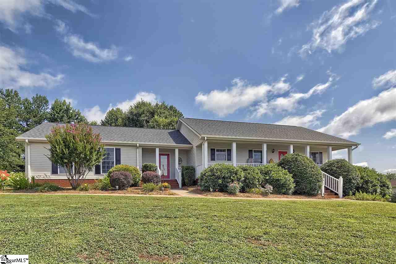 117 Hallmark Lane Easley, SC 29640 - Photo 3 of 36 Gallery Image 3