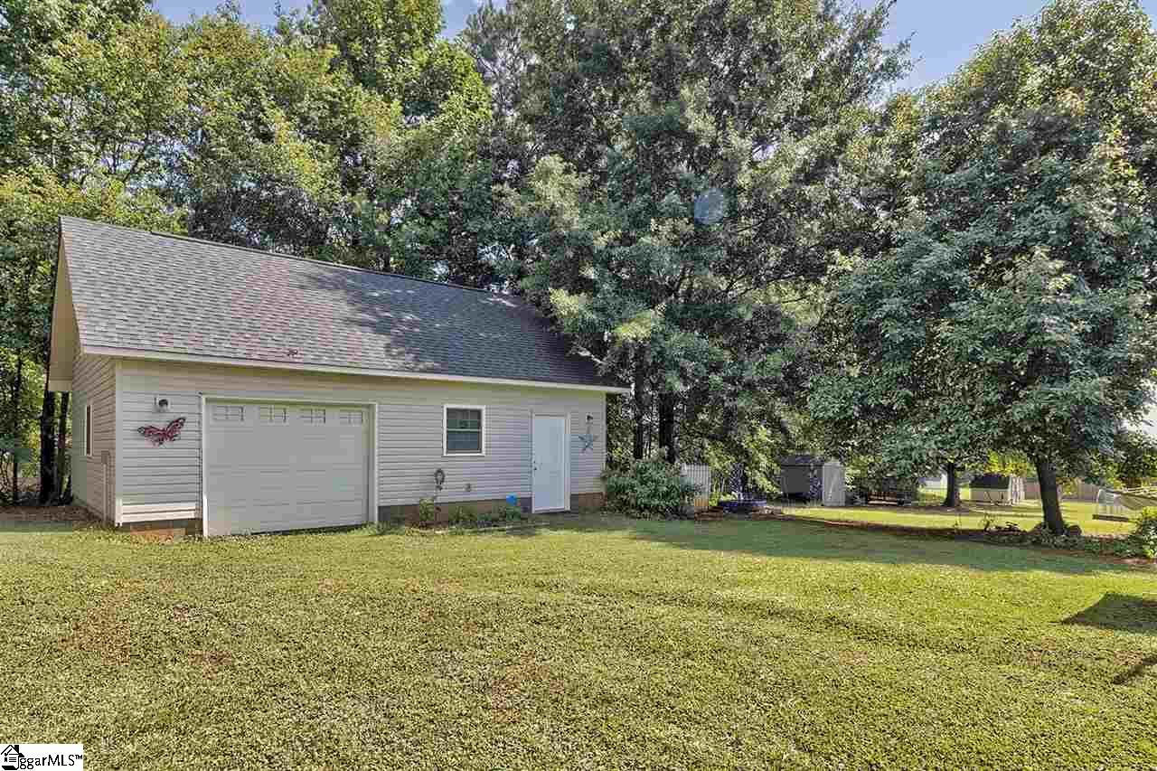 117 Hallmark Lane Easley, SC 29640 - Photo 34 of 36 Gallery Image 34