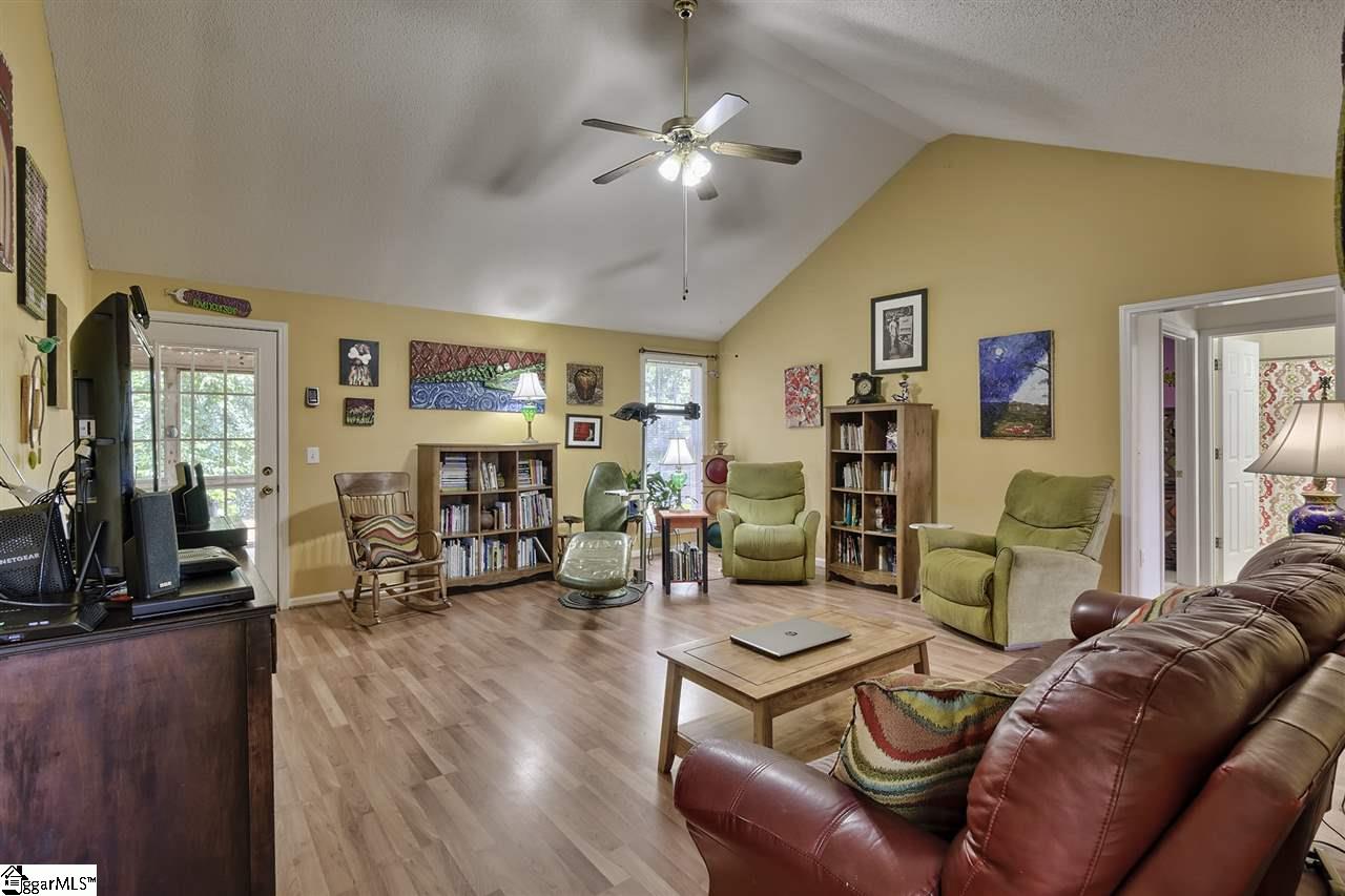 117 Hallmark Lane Easley, SC 29640 - Photo 6 of 36 Gallery Image 6