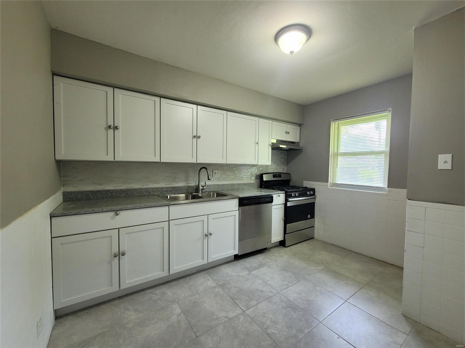 1111 Jennings Station Road St. Louis, MO 63137 - Photo 5 of 23 Gallery Image 5