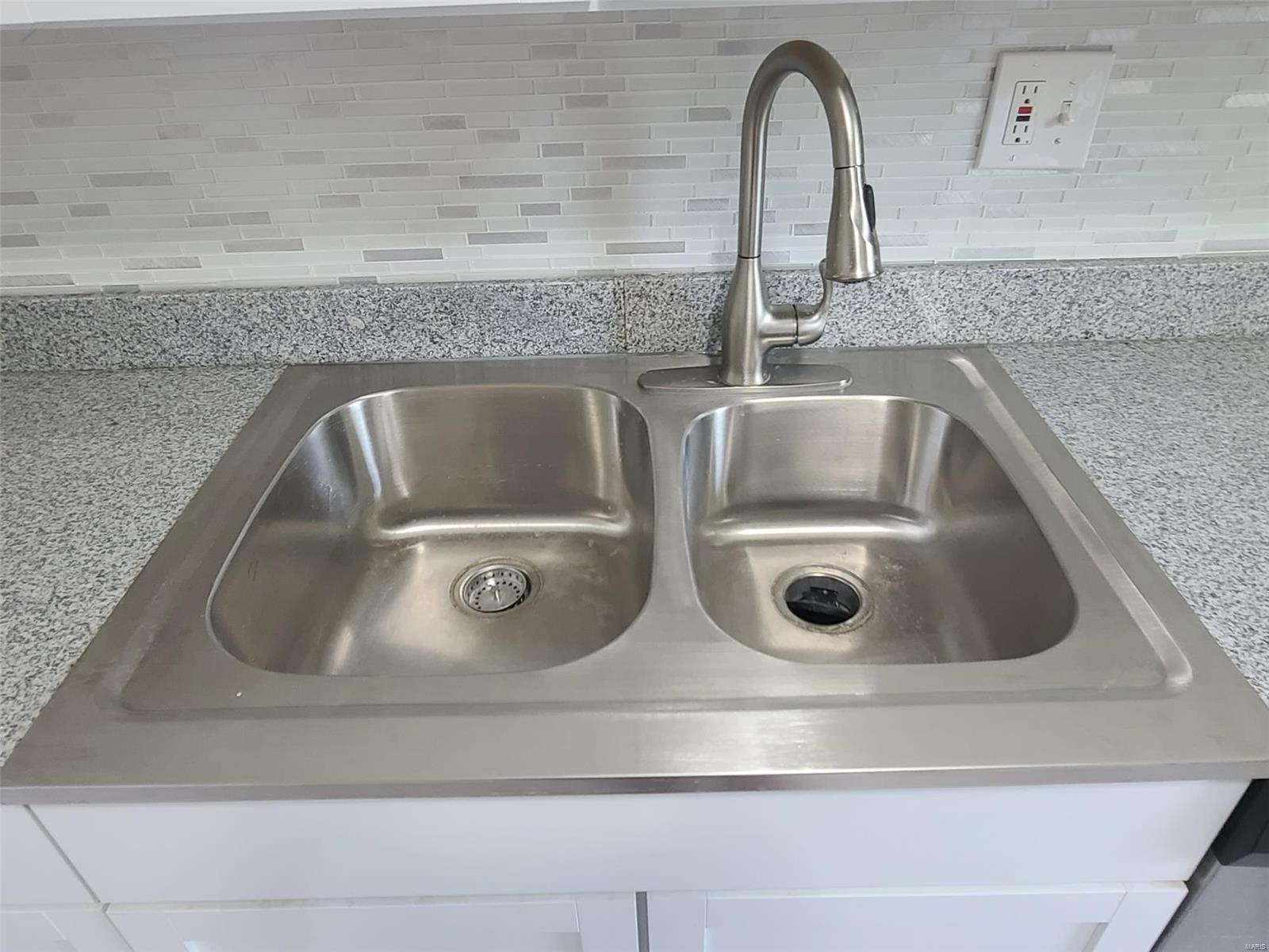 1111 Jennings Station Road St. Louis, MO 63137 - Photo 7 of 23 Gallery Image 7