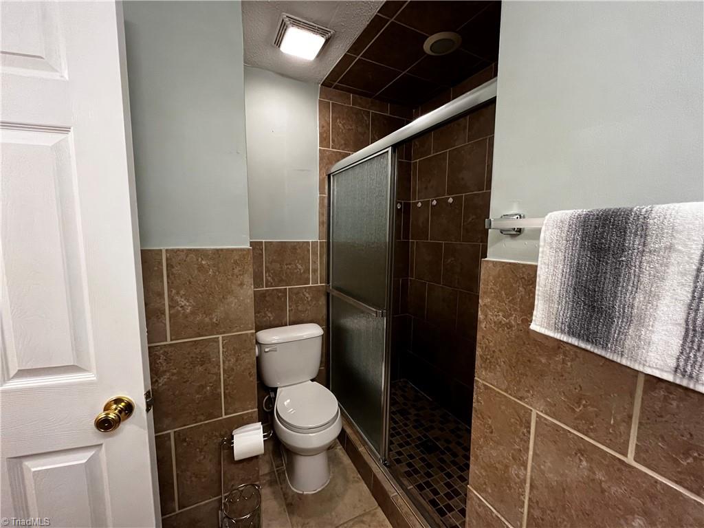 2614 Ernest Street High Point, NC 27263 - Photo 11 of 19