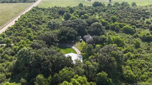 $365,000 | 19393 Clifton Road, Iowa, LA 70647