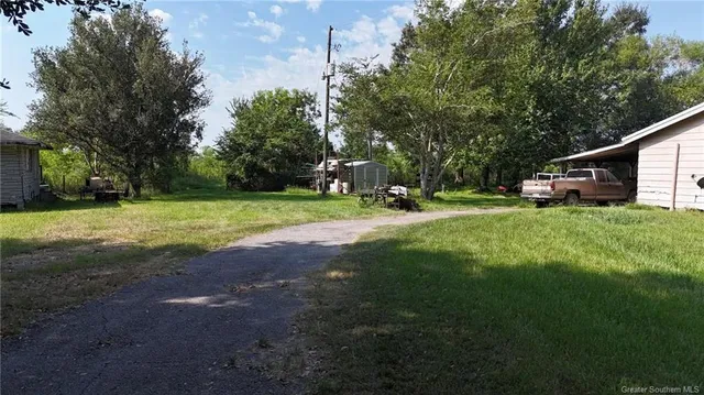 $365,000 | 19393 Clifton Road, Iowa, LA 70647