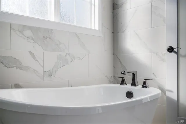 $765,000 | 1042 Lake Scene Court, Forest, VA 24551