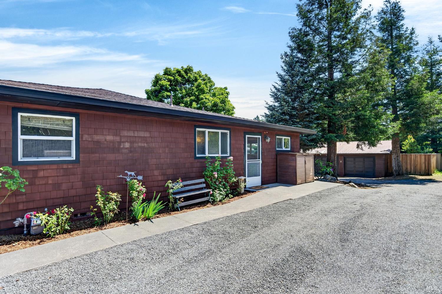 5257 McFarlane Road Sebastopol, CA 95472 - Photo 3 of 32 Ample parking