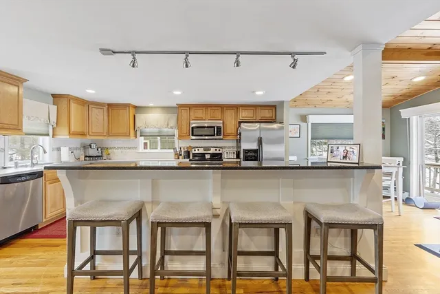 $738,888 | 14 Island Road, Groton, MA 01450