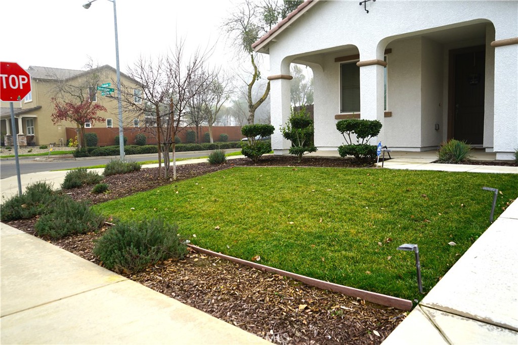 3507 Creekview Court Merced, CA 95340 - Photo 7 of 34