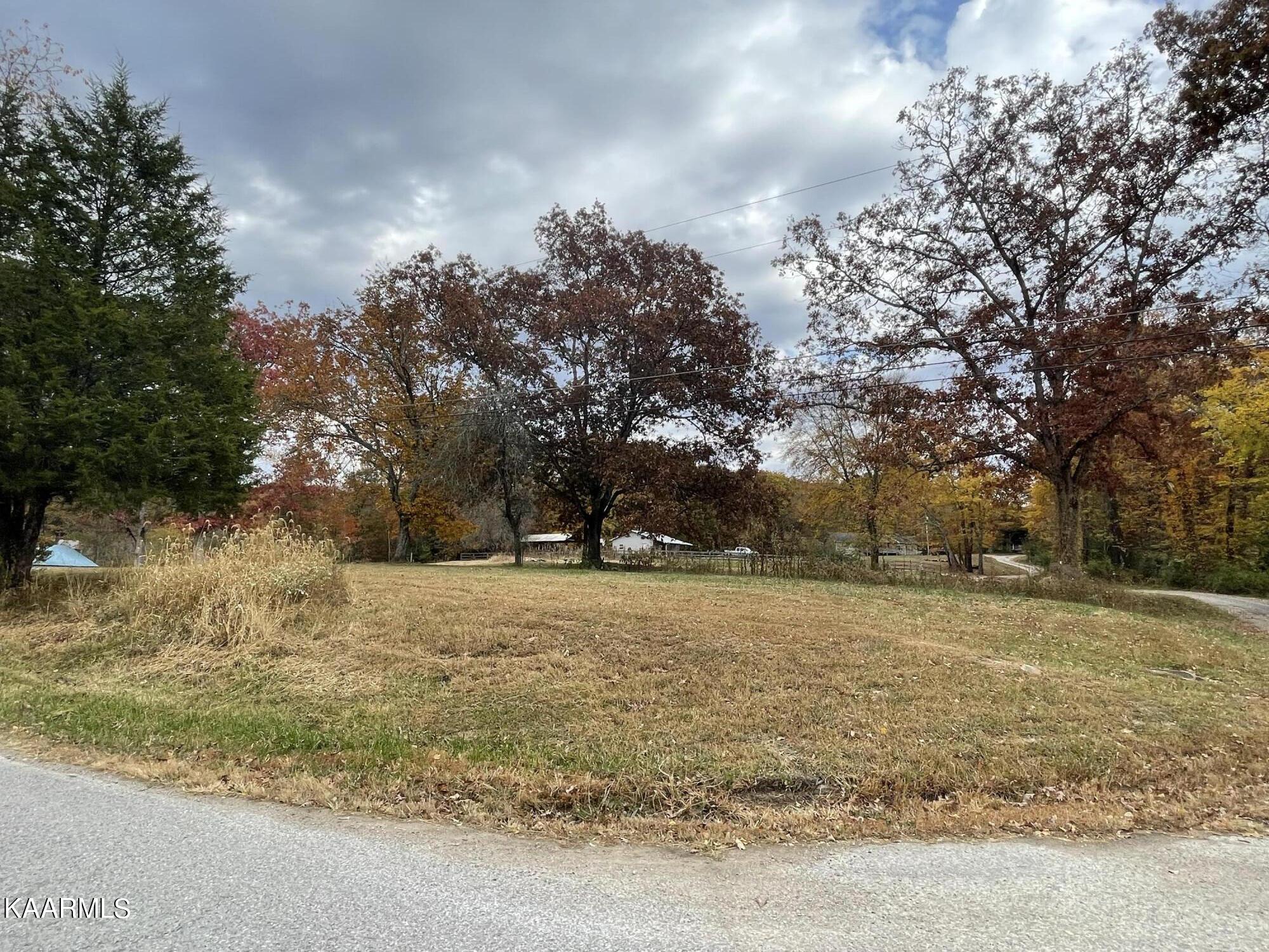 865 Niggs Creek Road Oneida, TN 37841 - Photo 8 of 9 Photo Oct 15, 3 49 11 PM