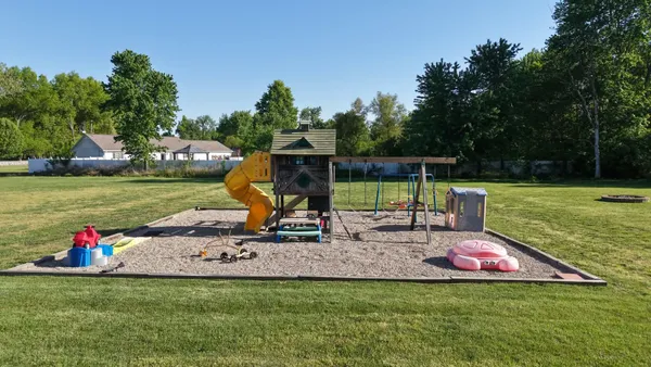 $349,000 | 14669 Gossett Road, West Frankfort, IL 62896
