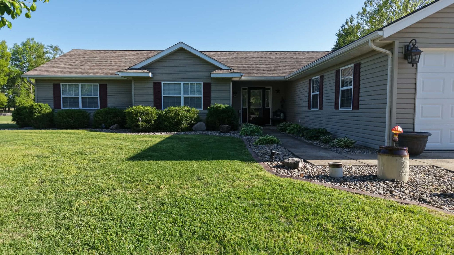 14669 Gossett Road West Frankfort, IL 62896 - Photo 2 of 58