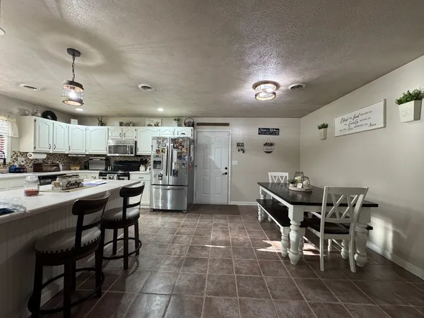 $349,000 | 14669 Gossett Road, West Frankfort, IL 62896