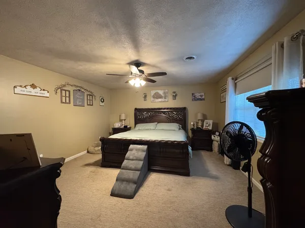 $349,000 | 14669 Gossett Road, West Frankfort, IL 62896