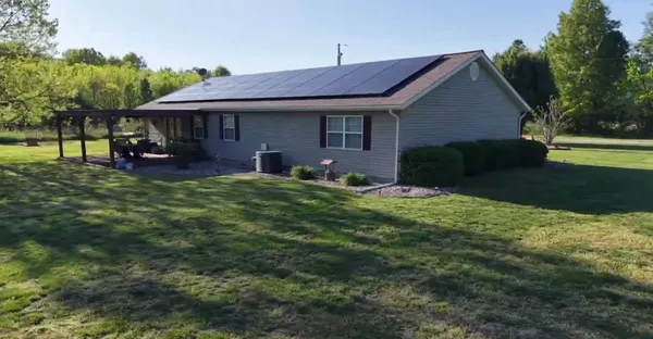 $349,000 | 14669 Gossett Road, West Frankfort, IL 62896