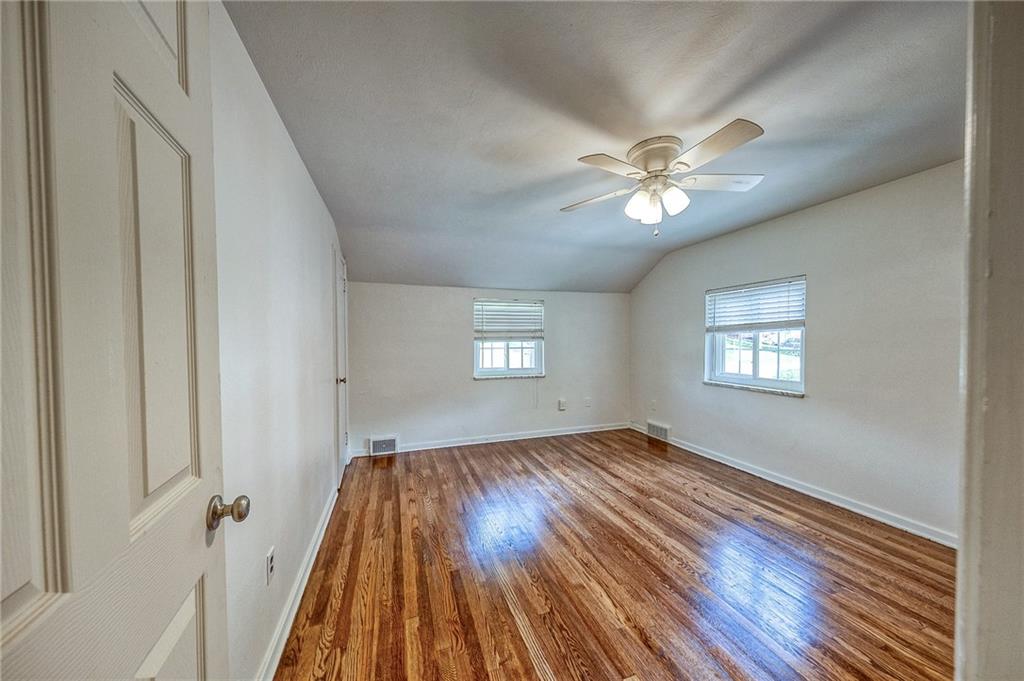 1593 Riverside Drive Verona, PA 15147 - Photo 11 of 30 Gallery Image 11