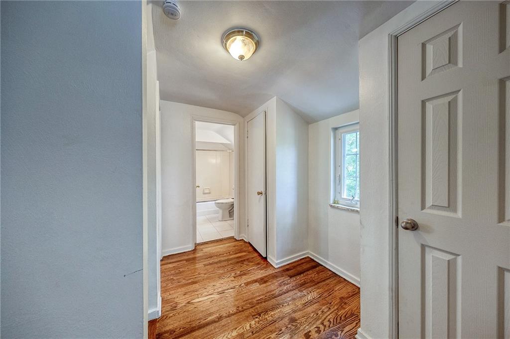 1593 Riverside Drive Verona, PA 15147 - Photo 13 of 30 Gallery Image 13