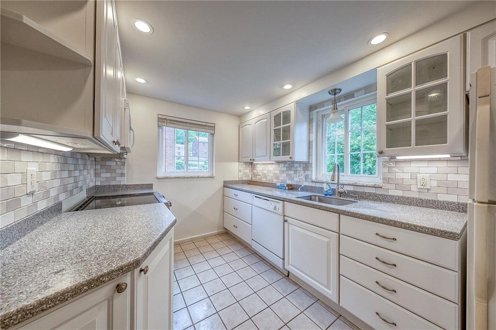 1593 Riverside Drive Verona, PA 15147 - Photo 15 of 30 Gallery Image 15