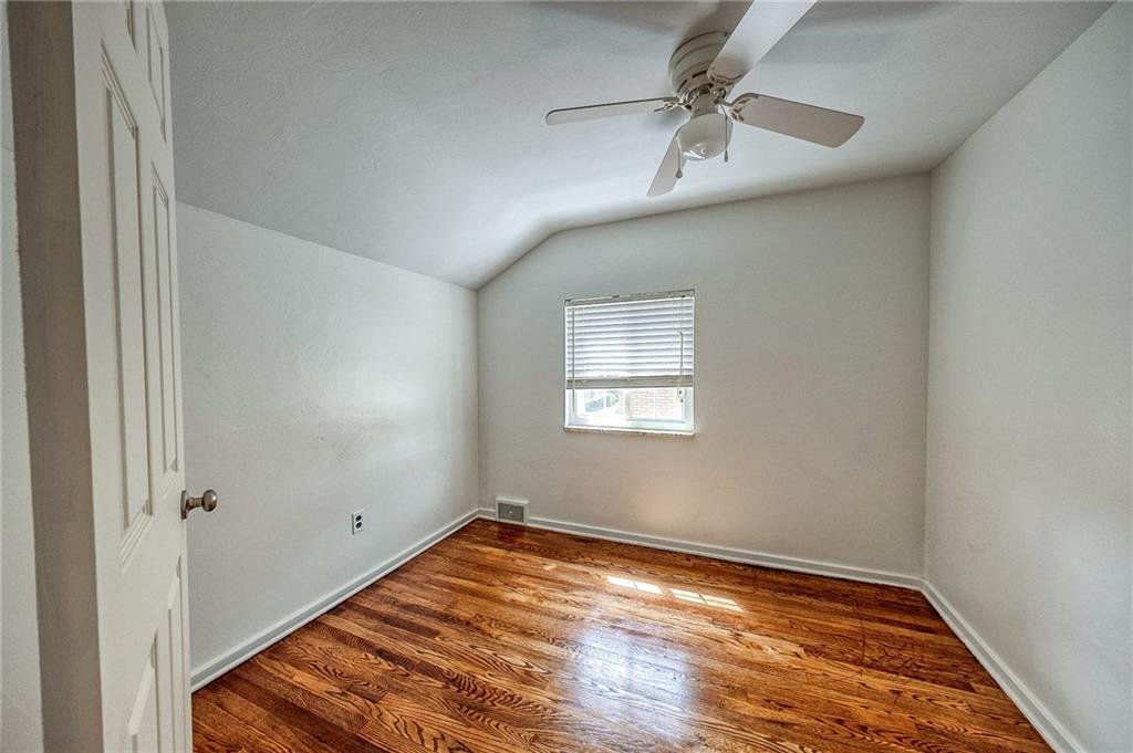1593 Riverside Drive Verona, PA 15147 - Photo 6 of 30 Gallery Image 6