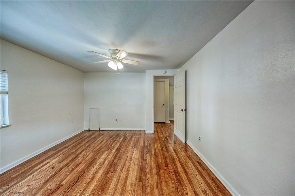 1593 Riverside Drive Verona, PA 15147 - Photo 10 of 30 Gallery Image 10