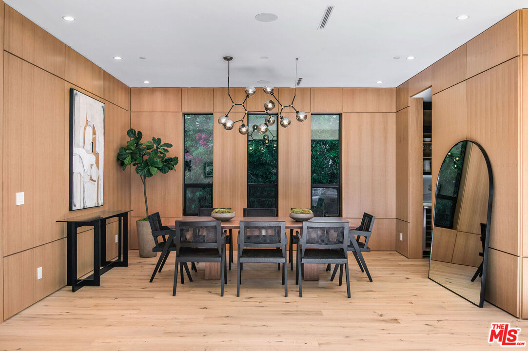 1360 Palms Boulevard Venice, CA 90291 - Photo 12 of 51