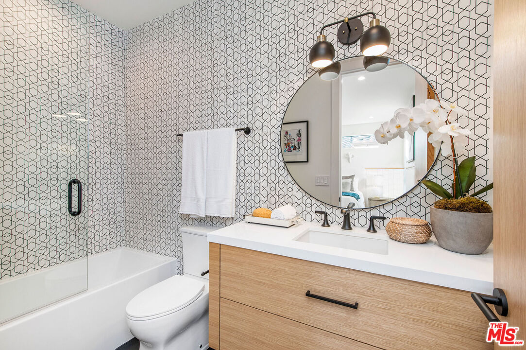 1360 Palms Boulevard Venice, CA 90291 - Photo 40 of 51